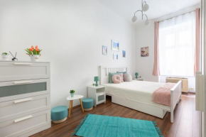 SZ63 Szondi Apartment
